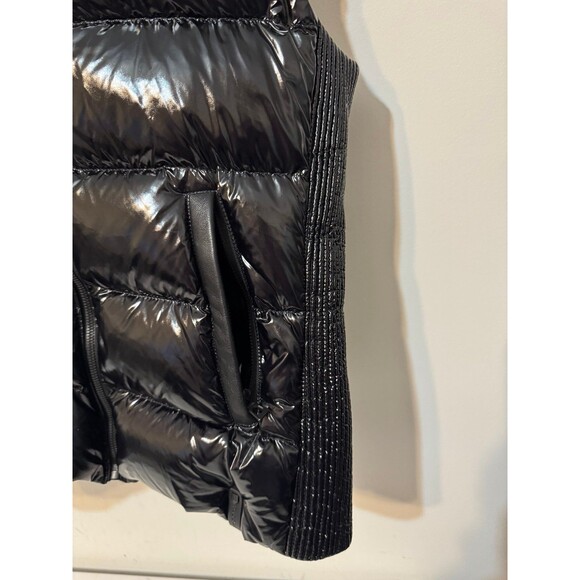 RUDSAK GLOSSY BLACK PUFFER HOODIE VEST NWOT small - Picture 5 of 11